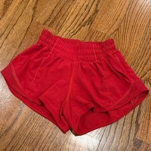 Lululemon Hottie Hot Shorts Sz 0-Length 2.5”